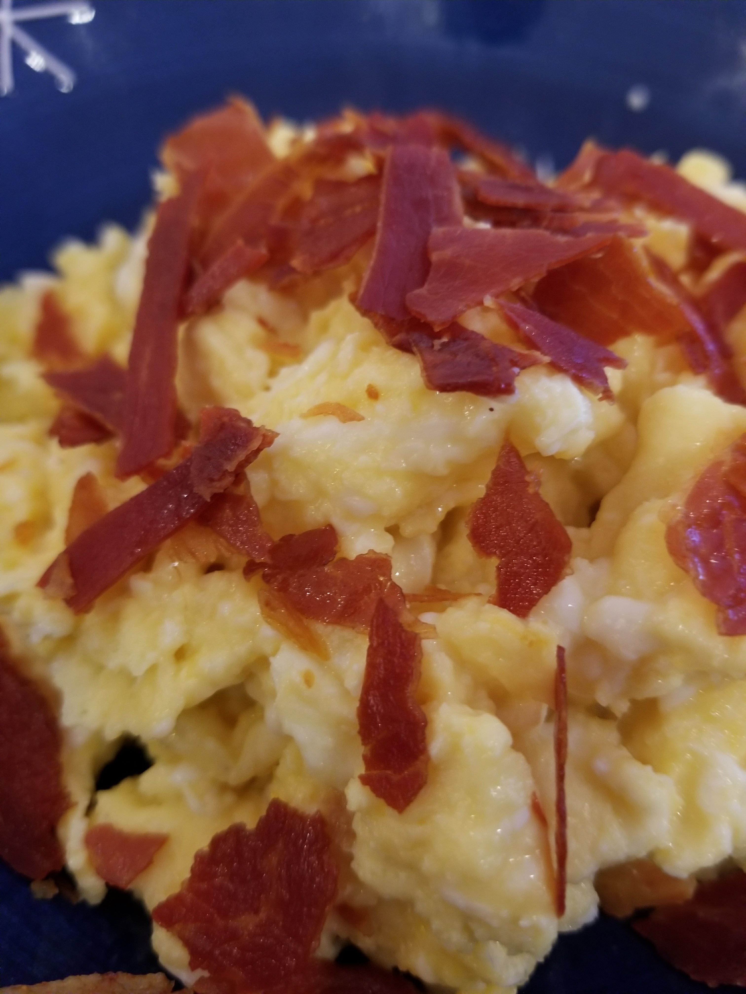 Scrambled eggs with crispy prosciutto – Pardon My French Cuisine
